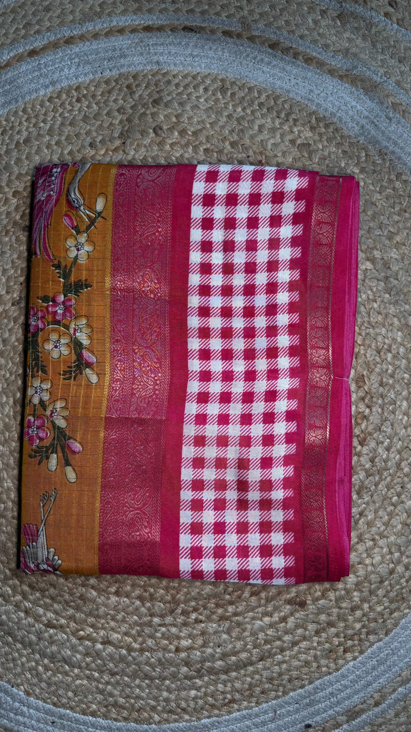 Checks border linen saree