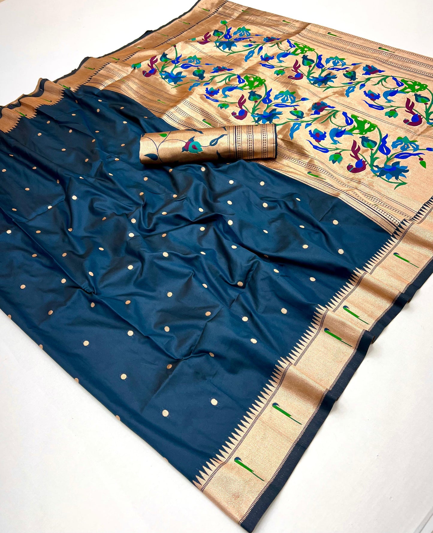 Pure Banarasi silk Paithni