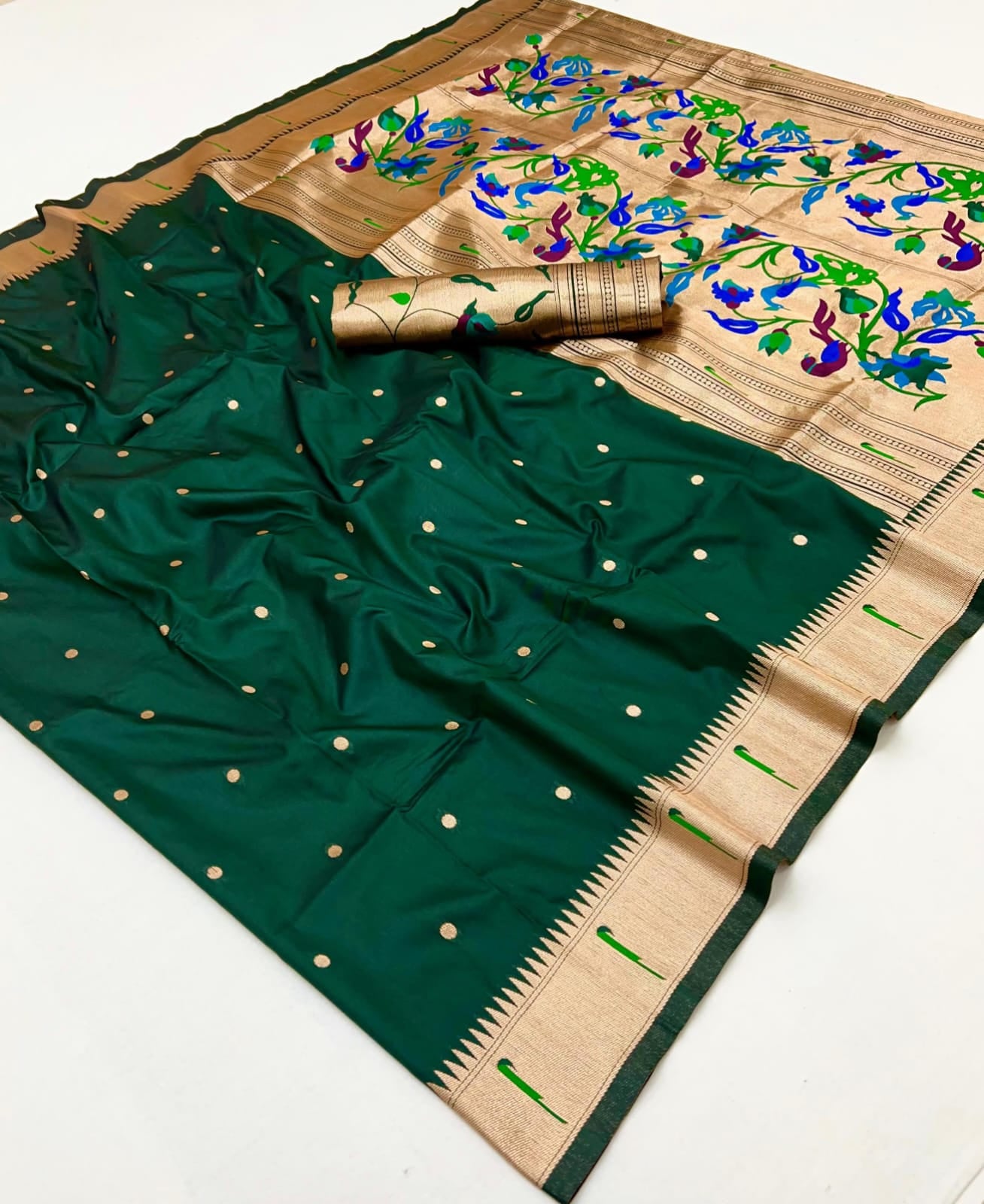 Pure Banarasi silk Paithni
