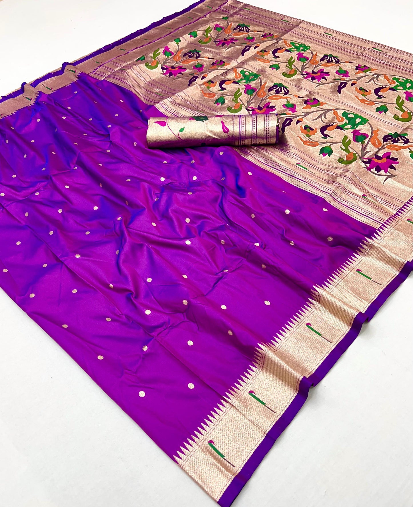 Pure Banarasi silk Paithni