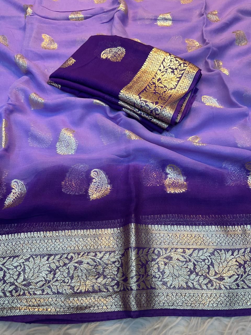 Viscose georgette saree with zari butta and Unstitched contrast blouse