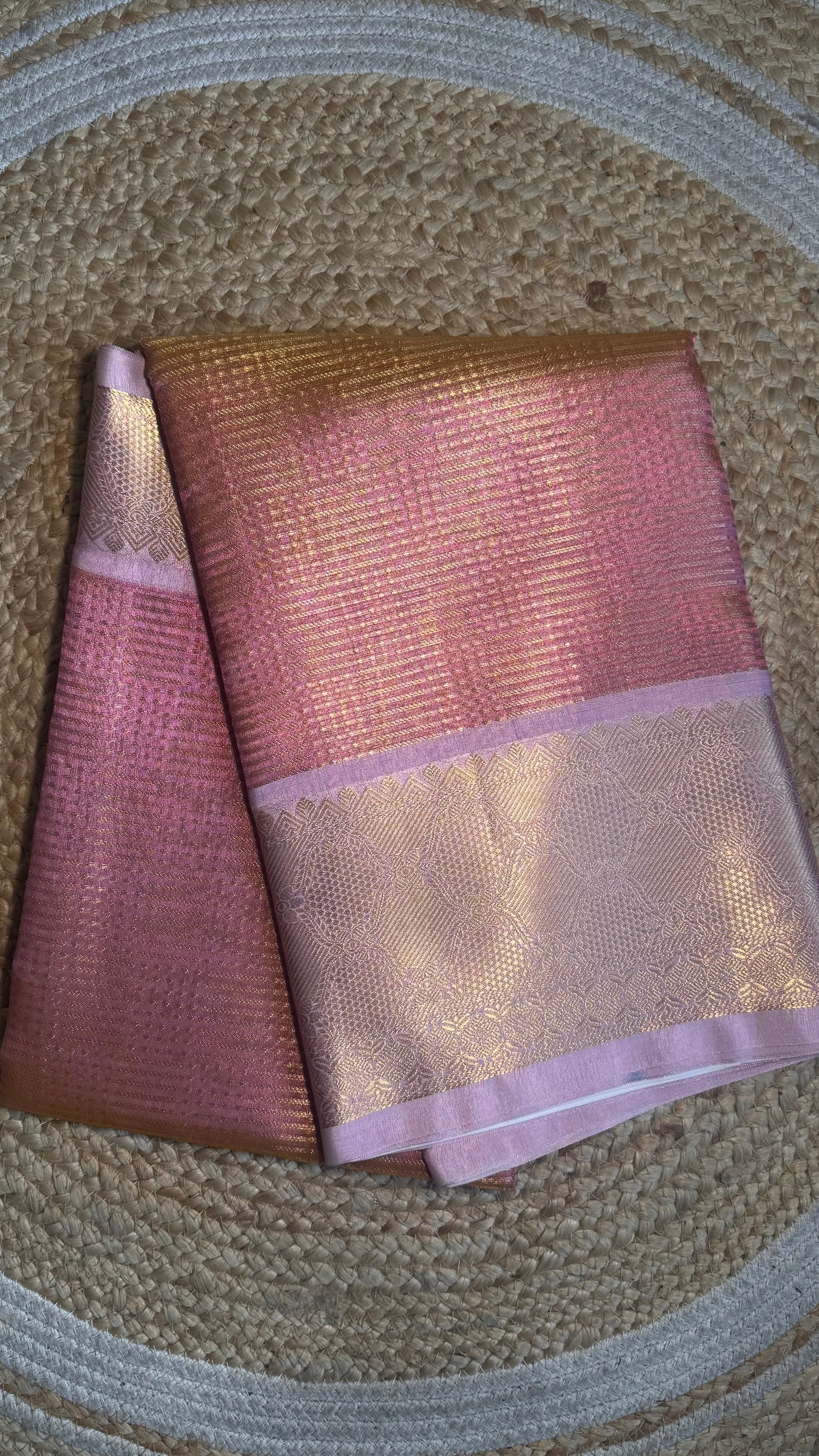 Pink Jacquard tissue