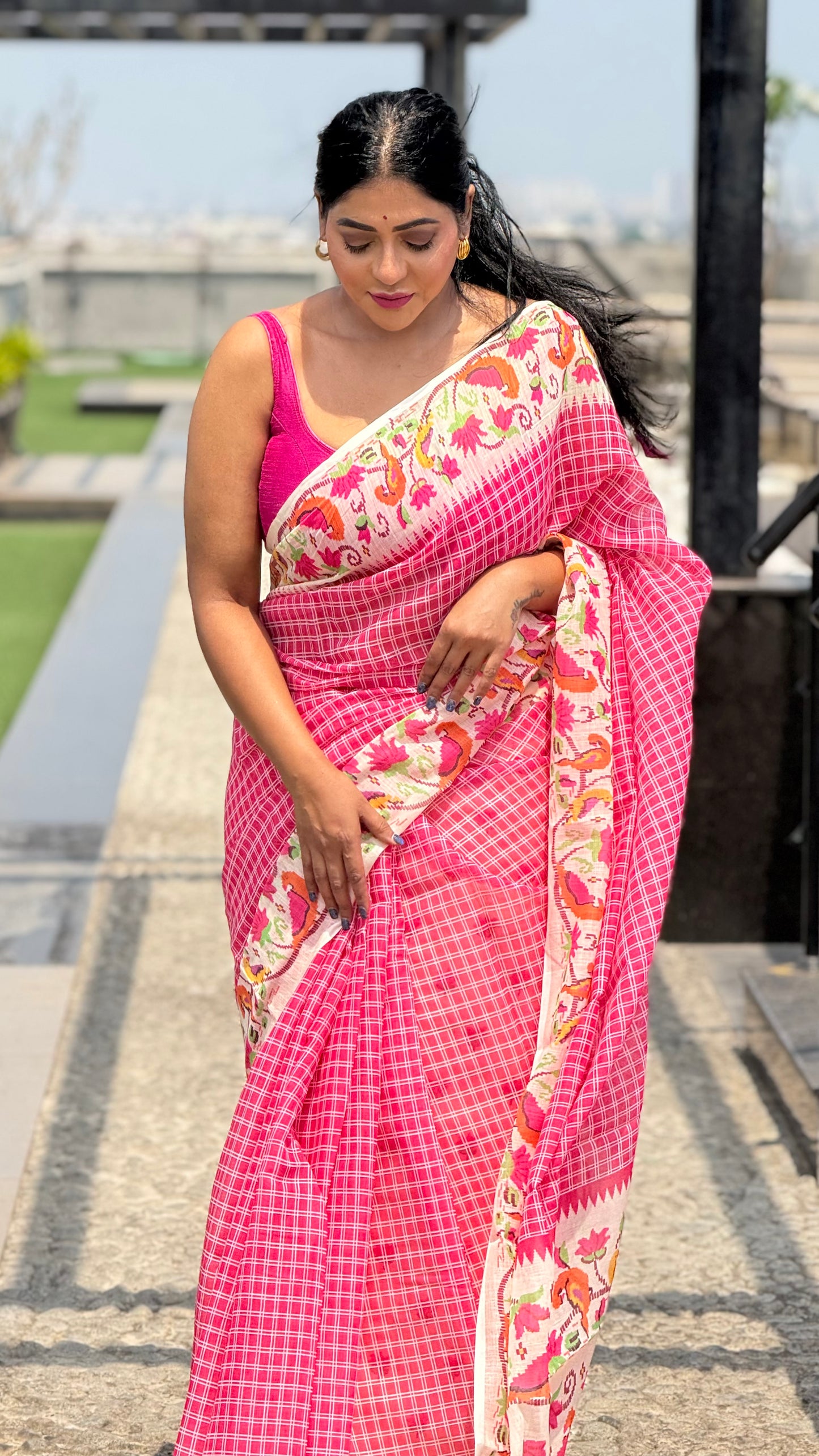 pink checks linen saree