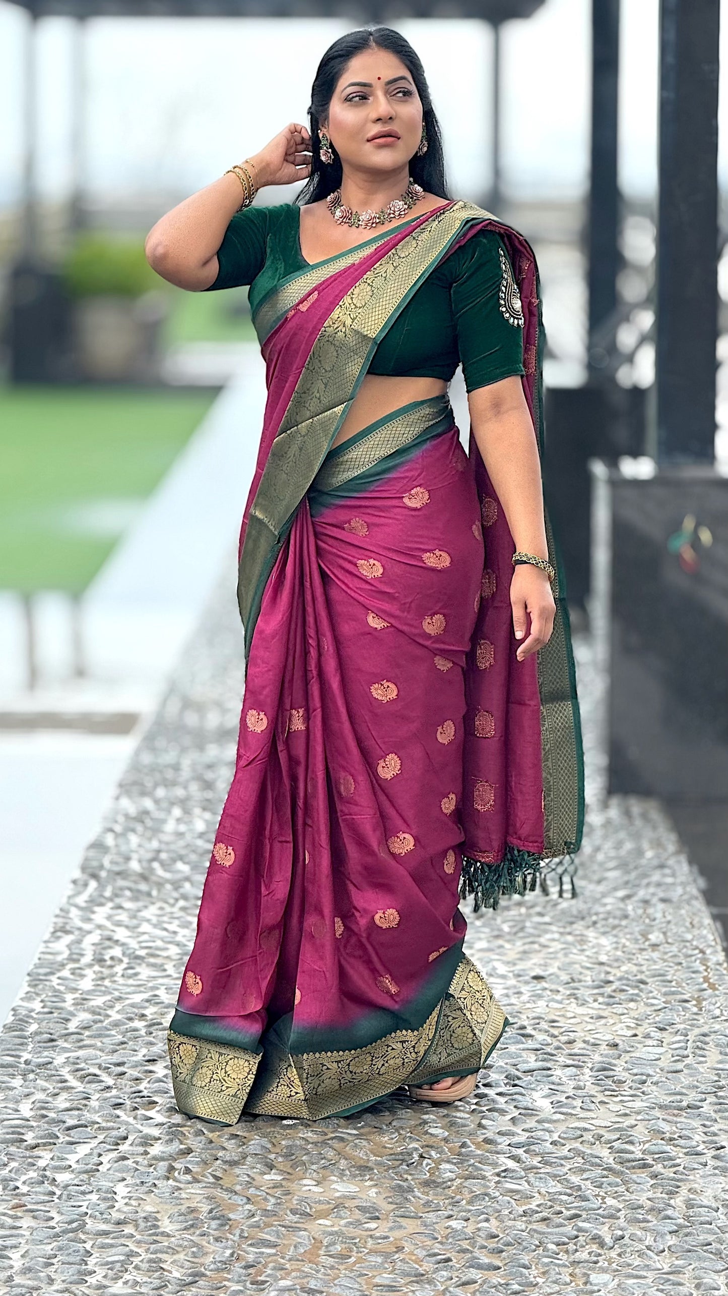 Soft Dola Silk Butta Saree with premium design and contrast Zari weaving