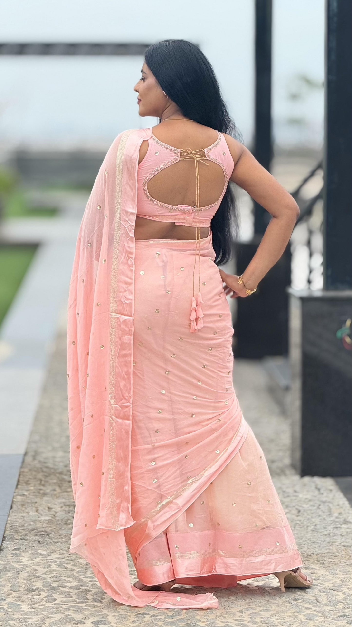 Viscose georgette saree with zari butta with Blouse