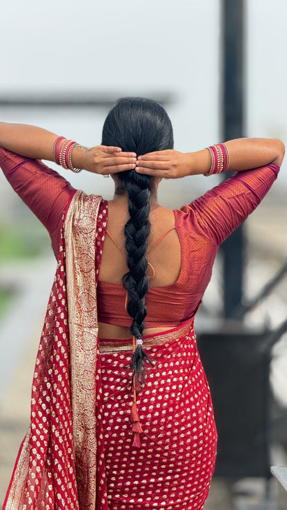 Viscose georgette saree with zari butta and blouse